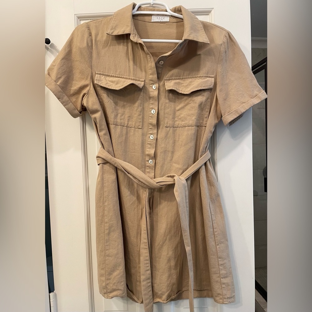 Sage the Label, Size Medium, Tan Front Button Dress with Collar